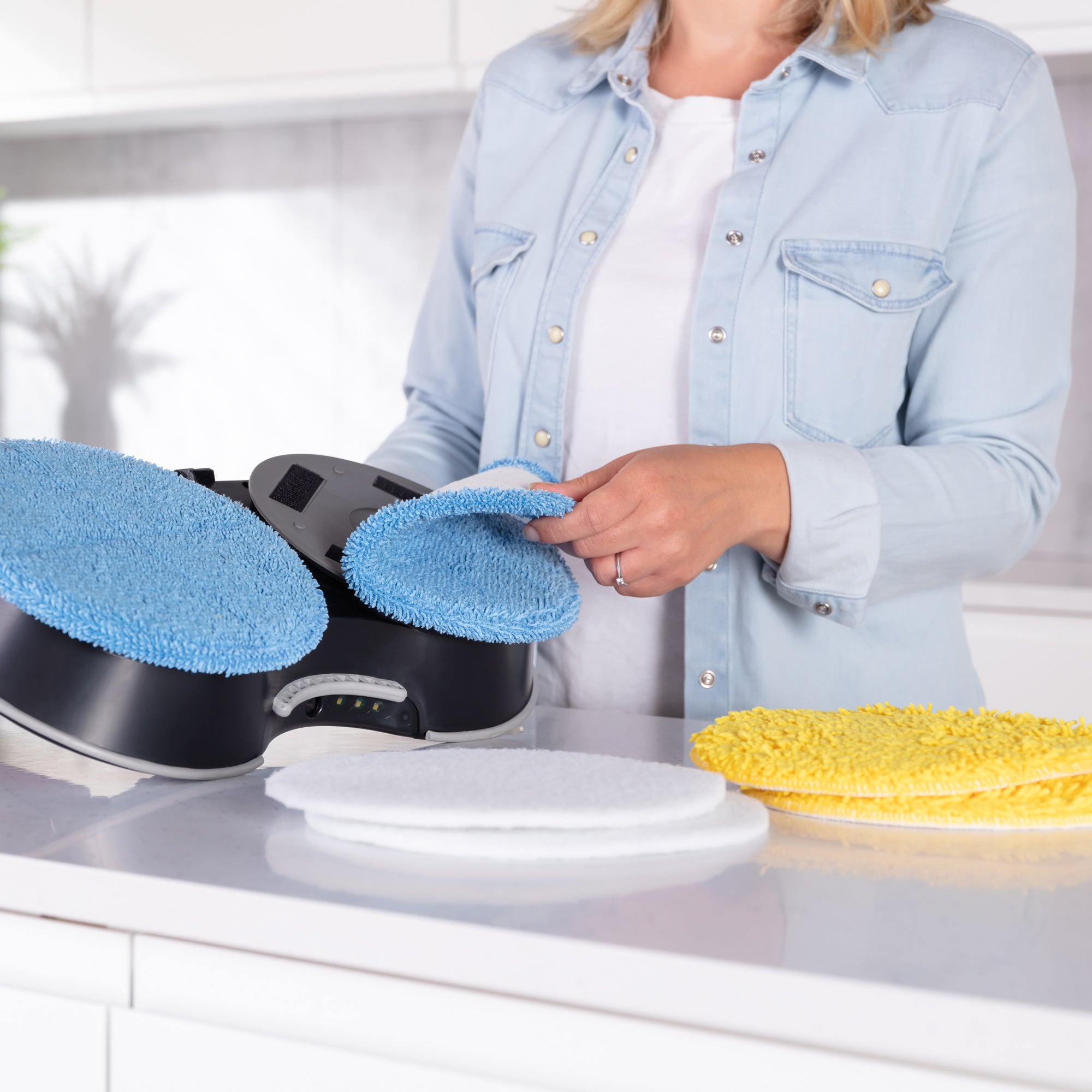 FP90 Lightweight Cordless Floor Polisher & Cleaner