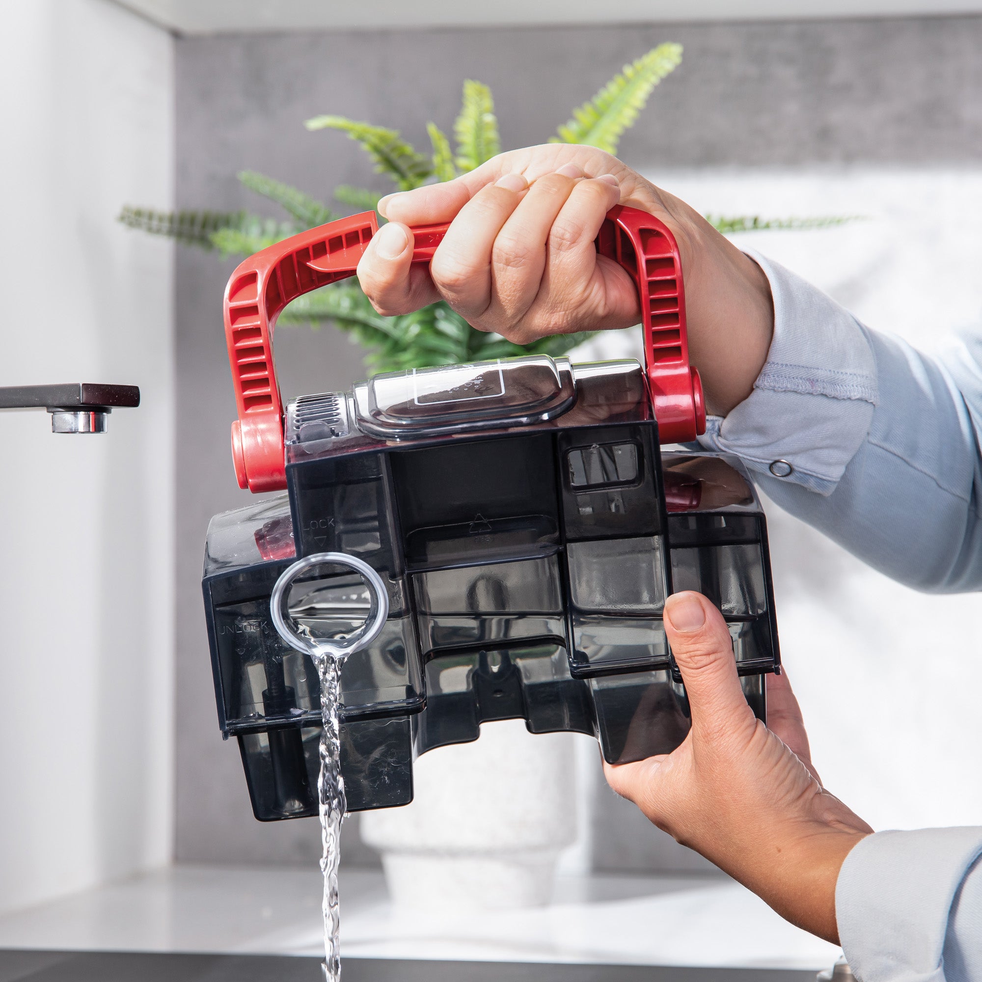 HYDROC1 Wet & Dry Carpet Cleaner