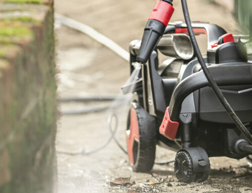 How Do I Use My AQUAROVER140 Pressure Washer?